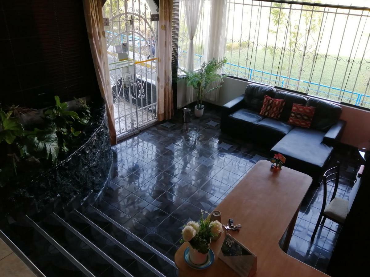 ホテル Casa Baraquel アレキパ エクステリア 写真